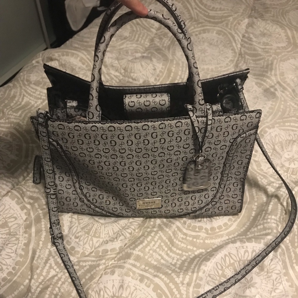 Guess Bag